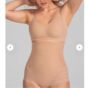 NWOT NEW Honeylove Queen Brief Shapewear Underwear